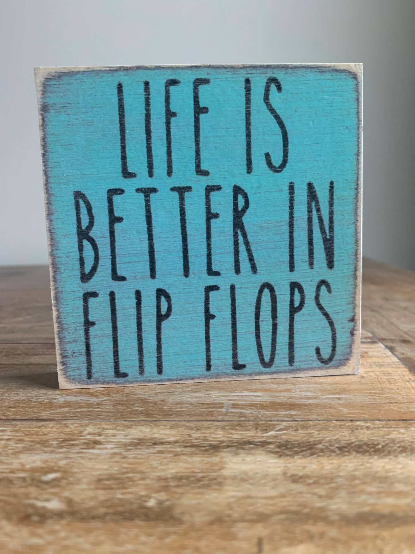4X4-136 Flip Flops