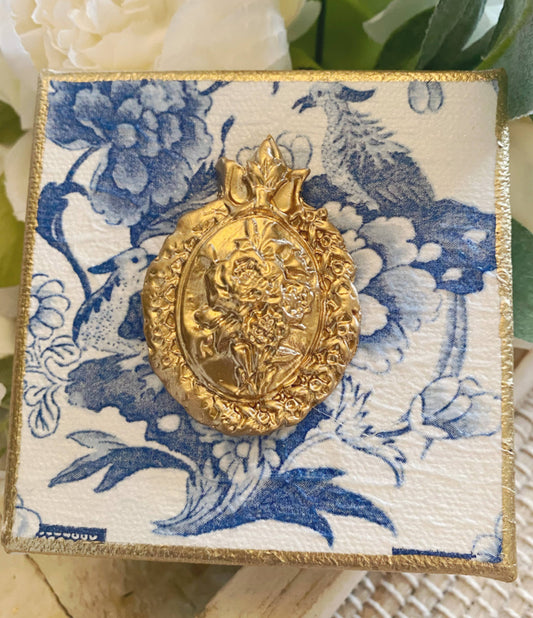Chinoiserie Gilded Rose Bouquet Intaglio Canvas Art